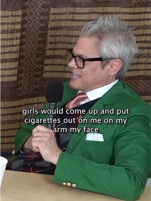 @Johnny Knoxville fighting his way through press runs on the 2000s @jackass tours. full pod out now on apple + spotify 🎧 watch on patreon 📺 #jackass #johnnyknoxville #prank 