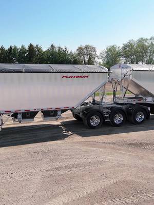Did you know, we can build a Platinum trailer, exactly to your preferences? #superb #platinumtrailers #galvanizedframes #farming #graintrailers 