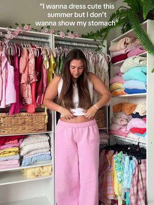Try these outfit ideas that don’t show stomach!  #fashioninspo #outfitinspo #outfitideas #summeroutfits #SummerFashion 