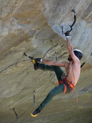How is that axe even holding? 😳 ( 🎥 @na_fent ) #UNREEL #Extreme #Climbing #Sendit