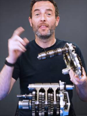 How $300,000 F1 gearboxes actually work. 💨 🏎️  Join our Engineering Newsletter: http://bit.ly/4kofUR5 #f1 #formula1 #gearbox