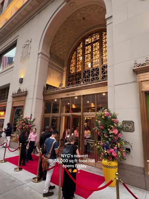 NYC’s newest 35,000 sq ft food hall opens June 26. Inside the former Lord & Taylor flagship: 🍕11 eateries 🤵3 restaurants 🍸2 bars Plus London’s viral Pick & Cheese is opening its first U.S. location. 📍Shaver Hall . #nyc #nycfood #nyclife #newyorkcity #newyork 