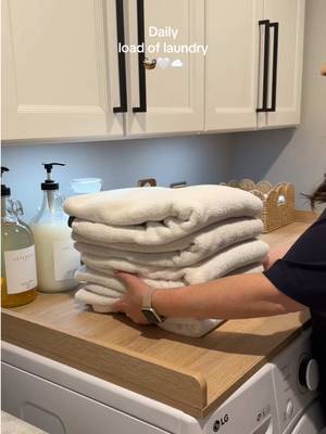 Daily laundry 🧺🤍 #laundry #laundryroom #laundryday #laundryroutine #dailylaundry 
