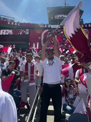 فرحة جماهيرنا بالهدف الأول🔥🔊 ‫#العنابي‬ ‫#علمنا_عالي‬  #AllForQatar  #WeAreQatar  #FIFAWorldCup 
