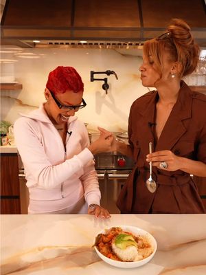 @Leslie Grace just gave pollo guisado its theme song. 🎶 #biteme #cooking #Recipe 