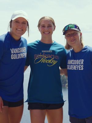 welcome to KK’s field trip 🫡 #kkharvey #vancouver #goldeneyes #pwhl #hockey 