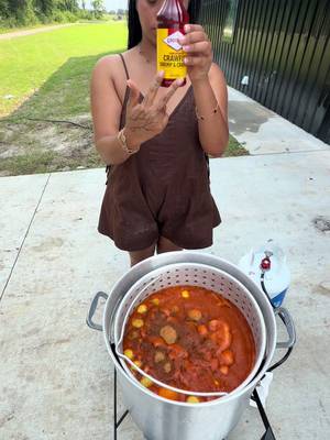 My favorite season 🥹 Crawfish season 🦞 prayers for my fellow Cajuns as it comes to a close. #crawfishboil #seafoodboil #foryoupage #Foodie 