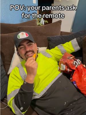 It’s right there just grab it 😠 #foryoupage #fyp #comedyskit #hispanic #dad 