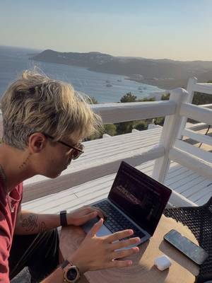 nothing serious, just two people who needed each other more than the weekend #fyp #newsong #mykonos 