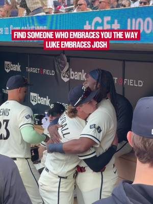 What could be better? #mntwins #MLB #bromance