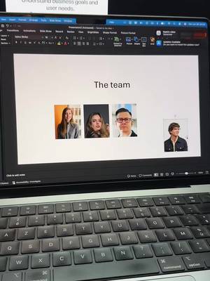 Present your team as they deserve 🤝. #presentation #powerpoint #teamanimation
