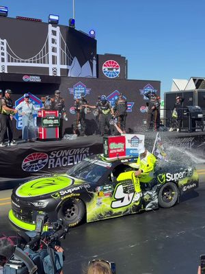 Cool celebrations with the @JR Motorsports crew 💨💨💨