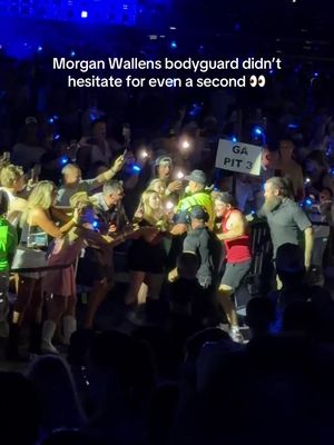 Morgan Wallens security earned their paycheck last night in Clemson 😅