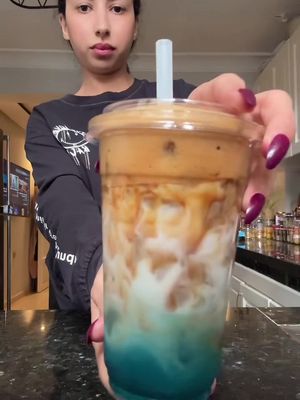 #icedcoffee #soukainasing #nescafe #coffeequeen #foryoupage 