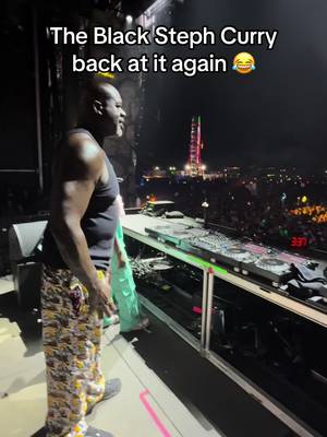 It happened again during the @T-Pain b2b at Electric Forest @Electric Forest  #electricforest #shaq #djdiesel #fyp 