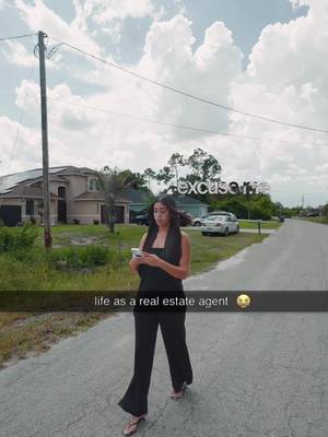 🔥 One of the best duplex opportunities in Lehigh Acres just hit the market. 📍696/698 Creuset Ave S, Lehigh Acres, FL Brand new construction on a desirable corner lot just minutes from SR 82, giving you quick access to Fort Myers, I 75, RSW Airport, shopping, dining, and more. 🏡 4 Bedrooms 🛁 4 Bathrooms 📐 2,182 Sq Ft 🚗 Double car garage on each side 💲440,000 Whether you’re looking to house hack by living in one side and renting the other, add to your investment portfolio, or own a low maintenance new construction duplex, this one checks all the boxes. With modern finishes, open concept living, and a location in one of Lehigh’s fastest-growing areas, this is an opportunity you don’t want to miss. Melissa Orta Real Estate Broker Associate Marzucco Real Estate 786-759-3405 Melissaortarealtor@gmail.com I don’t just list homes… I launch them 🚀 Top 1% of agents in Lehigh Acres  #fyp #foryoupage #lehighacres #swflrealestate #NewConstruction    