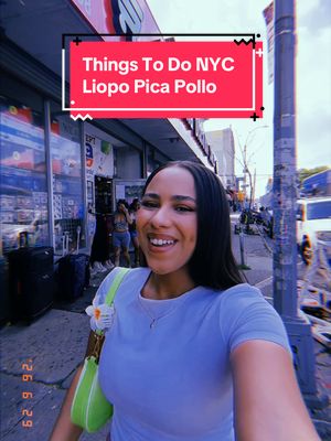 Dominican mom approved, would you try out this fried chicken spot? 📍 744 E Tremont Ave, Bronx, NY 10457 #thingstodoinnyc #picapollo #friedchicken #nyceats #bronxeats 