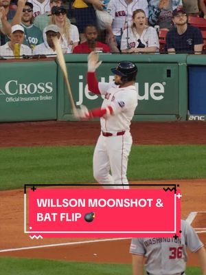 That bat flip tho 😮‍💨 #MLB #redsox #willsoncontreras #batflip #fenwaypark 
