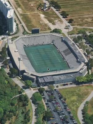 10th smallest FBS Stadium 