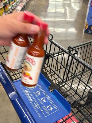 ⚽️ Stock up for every soccer match 🔥 spice up all your snacks with Tapatio Hot Sauce