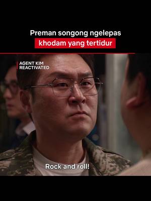 Bukan pemaen bola, tapi sundulan #YoonKyungho DAHSYAT betul! 👏🏻 #AgentKimReactivated #RekomendasiDrakor #NetflixIndonesia