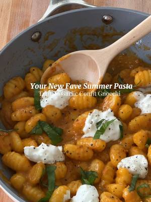 Garlic confit pasta > whatever you were about to order. #carawayhome #recipes #pastarecipe #weeknightdinner #fyp
