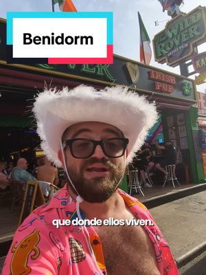 Benidorm tiene muchos detractores… pero también miles de personas que han decidido dejar su país para venir a vivir aquí. ☀️🌴 Quizá nosotros vemos una cosa y ellos otra completamente distinta. ¿Tú qué opinas? ¿Benidorm está infravalorado o tiene la fama que se merece? 👇🇪🇸 #Benidorm #Cocituber #Gastronomía #España #Viajes 