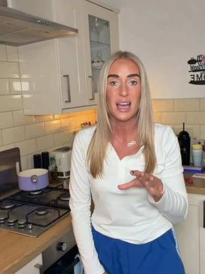 Keeping fit and healthy with Dola #dola #uk #fitness #healthyeating #mumsoftiktok 