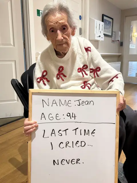 Jean is clearly a tough nut to crack 🥜💪 When was the last time you cried? Big hugs to you all x Home: @runwood_homes 