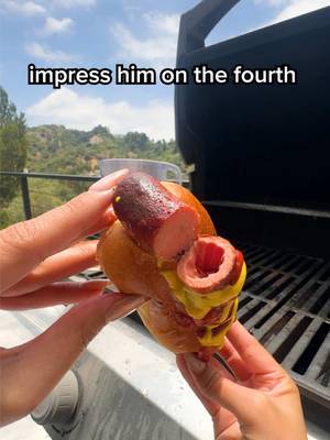 this felt patriotic…stay hydrated🌭💧 #july4th #hotdogs #CookingHacks #unhinged 
