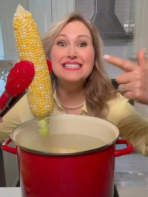 Best Tasting Corn 🌽 Place your corn in boiling water  Add 1 cup milk  1 stick butter  1 tbsp sugar (optional) Boil at least 5 minutes