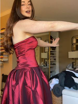 A MOMENT FOR ✨THE DRESS✨