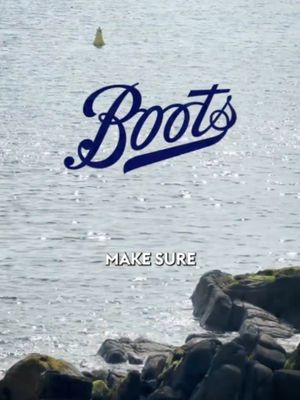 Your beach day out skincare essentials are here 🐚 [ad] Planning a lil’ day by the seaside in this gorgeous weather?  Don’t forget to pack these sunny day savers 🌞 From staying sun safe to keeping your makeup in tact, Boots is our one-stop-shop this summer and beyond 🌊 W/ @bootsireland