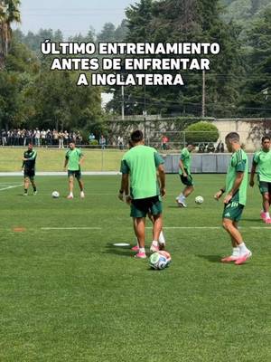 Entrenamiento listo 👊🏻🇲🇽 así fue nuestro entrenamiento previo ante Inglaterra 🔥 🤩 #SomosMéxico #futbolmexicano #fifaworldcup #miseleccionmx 