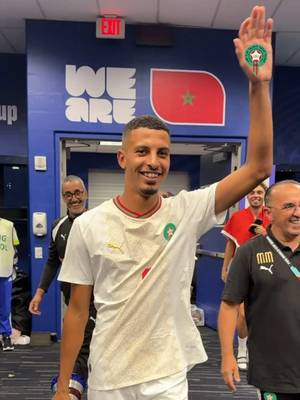 فرحة خاصة من لاعبينا مع عز الدين أوناحي بعد تتويجه بجائزة رجل المباراة! 🤩🦁 A special celebration with Azzedine Ounahi after his Man of the Match award 🤣❤️ #DimaMaghrib 🇲🇦 #FIFAWorldCup