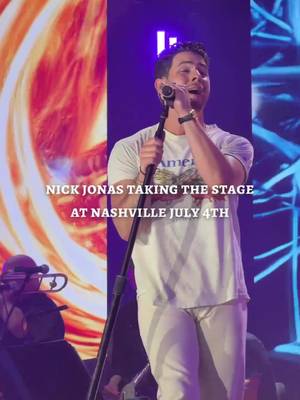 Well, @Nick Jonas, you have this #NashvilleJuly4 crowd vibing... 🔥🎶