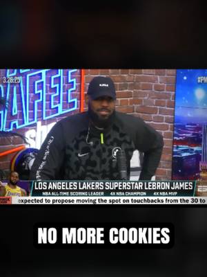 Dwyane Wade says that LeBron James relationship with Pat Riley might've really got ruined over some cookies #lebronjames #miamiheat #cavs #nbatrade #bron