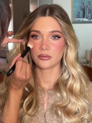 Baby shower glam for @Elise Faust 😍💛 #lindamua #makeup #sydnemua