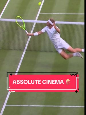 INCREDIBLE point between Felix Auger-Aliassime and Alejandro Davidovich Fokina 🇨🇦🇪🇸 #Wimbledon @wimbledon 