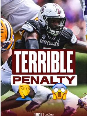 This overturned Pick 6 is still one of the worst calls we’ve ever seen 🤦‍♂️ • • • • #usc #spursup🤙 #southcarolina #football #CollegeFootball 