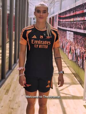🇩🇪 Why #29? 🎶 Goal music? ❤️ Favourite Arsenal player? Selina Cerci takes on Quickfire Questions 🎤 #arsenal #arsenalwfc #selinacerci #quickfirequestions