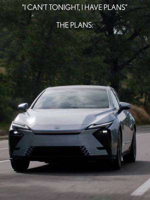 The schedule is packed. - Votre horaire est bien rempli. #LexusES #LexusElectrified #LexusÉlectrifié