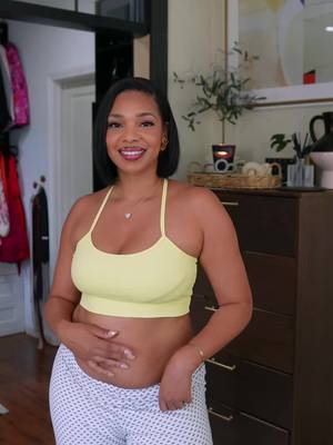 Love plunge necklines but don’t love going bra-less? Or prefer support that doesn’t mean bra tape every time? Try this shapewear option that’s giving us a two for one 🤏🏾🤏🏾🤏🏾 support for the girls with smoothing throughout the middle without any straps showing 👏🏽  Dress: @Naked Wardrobe  Bodysuit: @SKIMS  Shoe: @stevemadden 