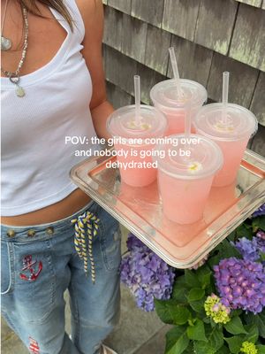 Nobody is going to be dehydrated on my watch 🍓 grab my favorite Berry Bliss Variety Pack and use code CLAUDIA20 on ultimareplenisher.com for 20% off! #UltimaPartner #RaspberryLemonade #Ad #Mocktail #SummerDrink @Ultima Replenisher 