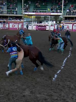 Even a bobble couldn't slow Jumping Joe Jackson down! Poitras dominated the field in last night's ENMAX Relay Races to take the Hottest Heat of the Night on day number three.