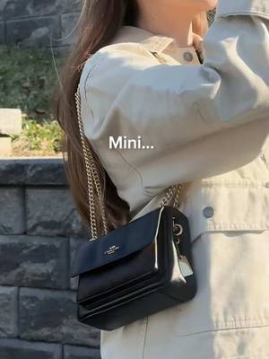 A mini bag for big adventures 🫶 @katie #CoachOutlet #TheElodie18 #TheMiniElodi