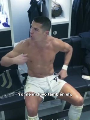 El tremendo enfado de Cristiano Ronaldo en el vestuario 🇵🇹 ¿Comó habrá sido su reacción tras la eliminación con Portugal?   💙 El documental 'Todo o nada: Juventus' está disponible en Prime Video.