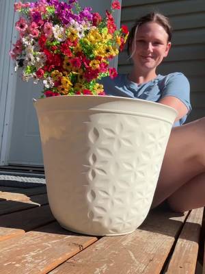 These look so good!!! Now I need some for the other side of the door 🤣💕 #artificalflowers #vibrantflowers #uvresistant #summervibes 