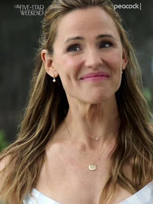 Sometimes it feels like just yesterday 😌 #TheFiveStarWeekend arrives July 9 on Peacock. #JenniferGarner #TimothyOlyphant #ChloeSevigny #ReginaHall