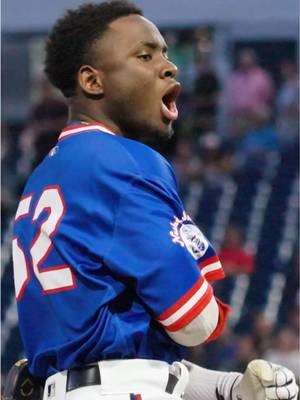 Milwaukee, meet your new outfielder. #luis #lara #MLB #brewers #baseball 